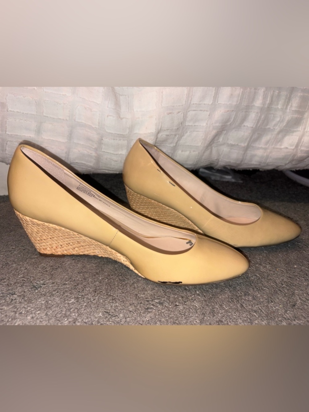 Classic Women's Wedge Pump in Light Yellow - Picture 2 of 6